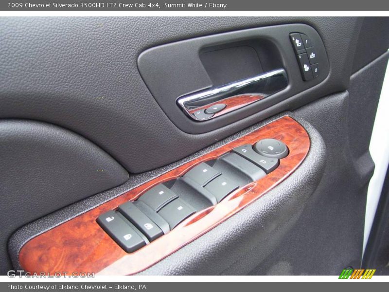 Summit White / Ebony 2009 Chevrolet Silverado 3500HD LTZ Crew Cab 4x4