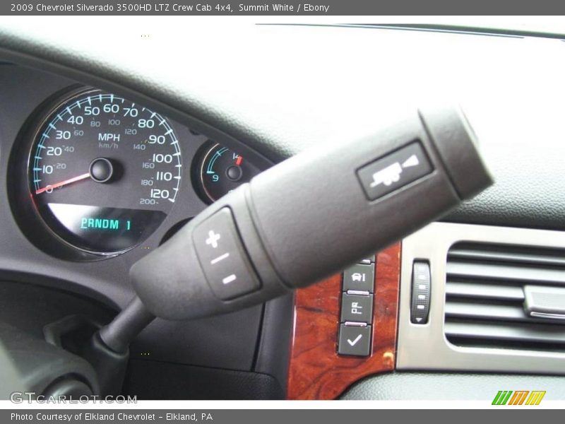 Summit White / Ebony 2009 Chevrolet Silverado 3500HD LTZ Crew Cab 4x4