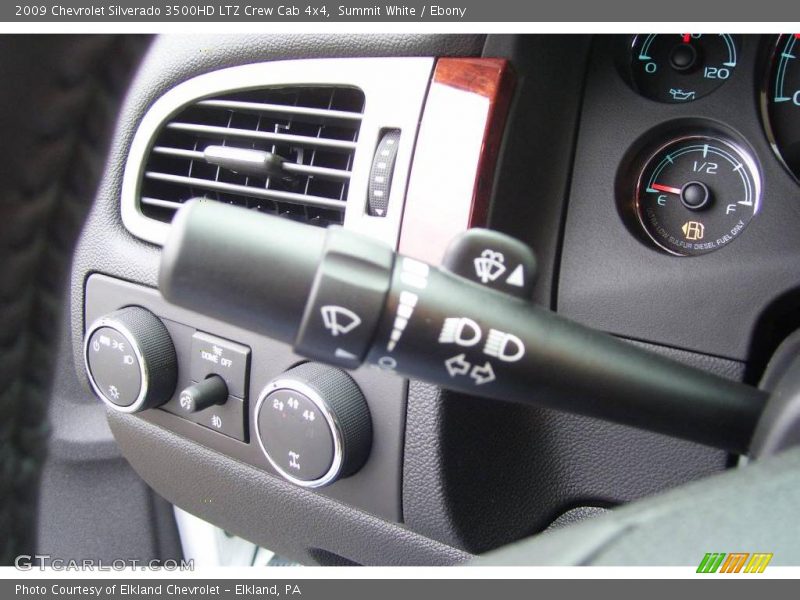 Summit White / Ebony 2009 Chevrolet Silverado 3500HD LTZ Crew Cab 4x4
