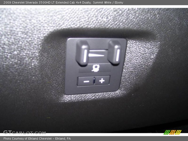Summit White / Ebony 2009 Chevrolet Silverado 3500HD LT Extended Cab 4x4 Dually