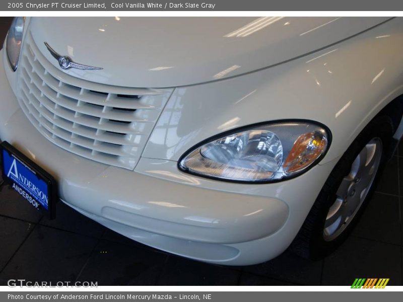 Cool Vanilla White / Dark Slate Gray 2005 Chrysler PT Cruiser Limited