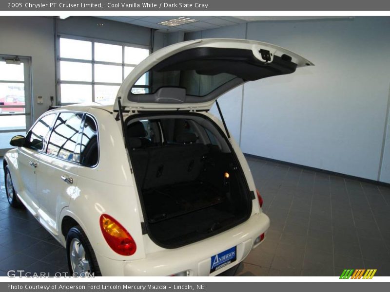 Cool Vanilla White / Dark Slate Gray 2005 Chrysler PT Cruiser Limited
