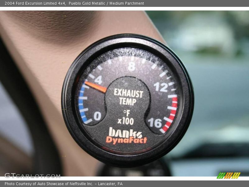 Pueblo Gold Metallic / Medium Parchment 2004 Ford Excursion Limited 4x4