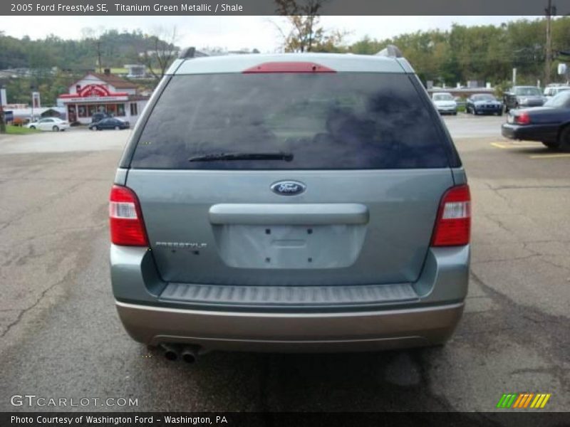 Titanium Green Metallic / Shale 2005 Ford Freestyle SE