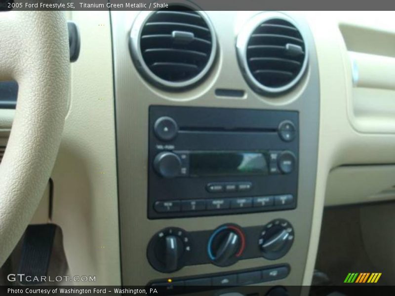 Titanium Green Metallic / Shale 2005 Ford Freestyle SE