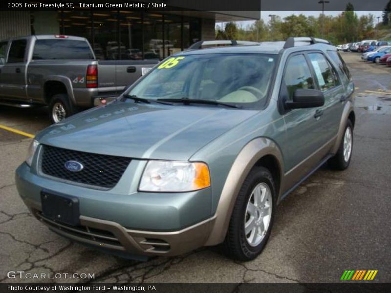 Titanium Green Metallic / Shale 2005 Ford Freestyle SE