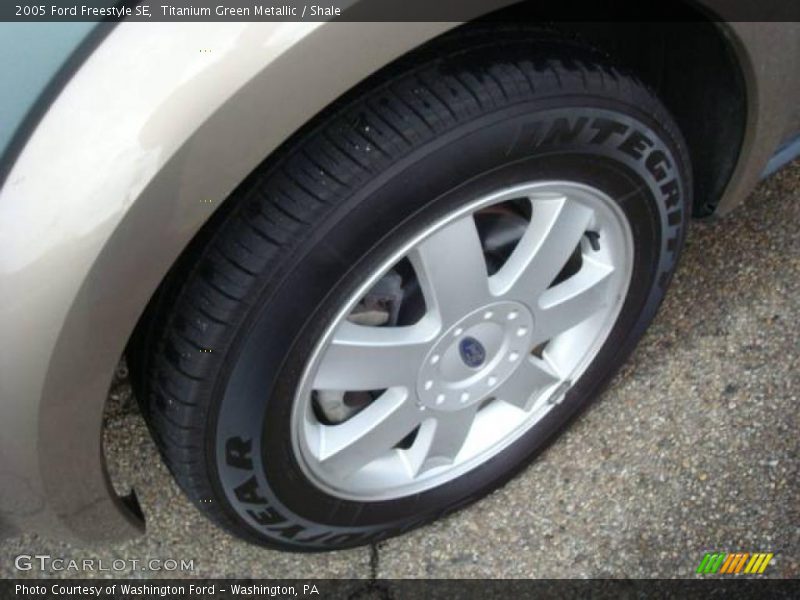 Titanium Green Metallic / Shale 2005 Ford Freestyle SE