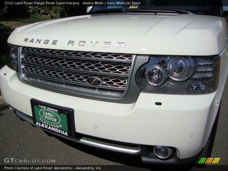 Alaska White / Ivory White/Jet Black 2010 Land Rover Range Rover Supercharged