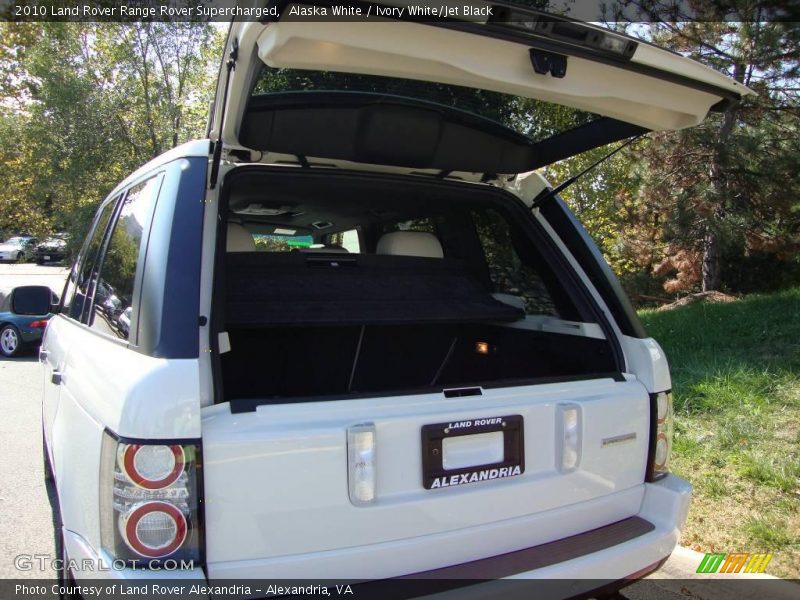 Alaska White / Ivory White/Jet Black 2010 Land Rover Range Rover Supercharged