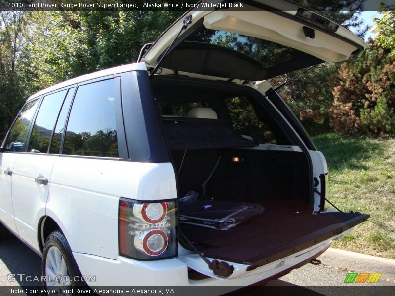 Alaska White / Ivory White/Jet Black 2010 Land Rover Range Rover Supercharged