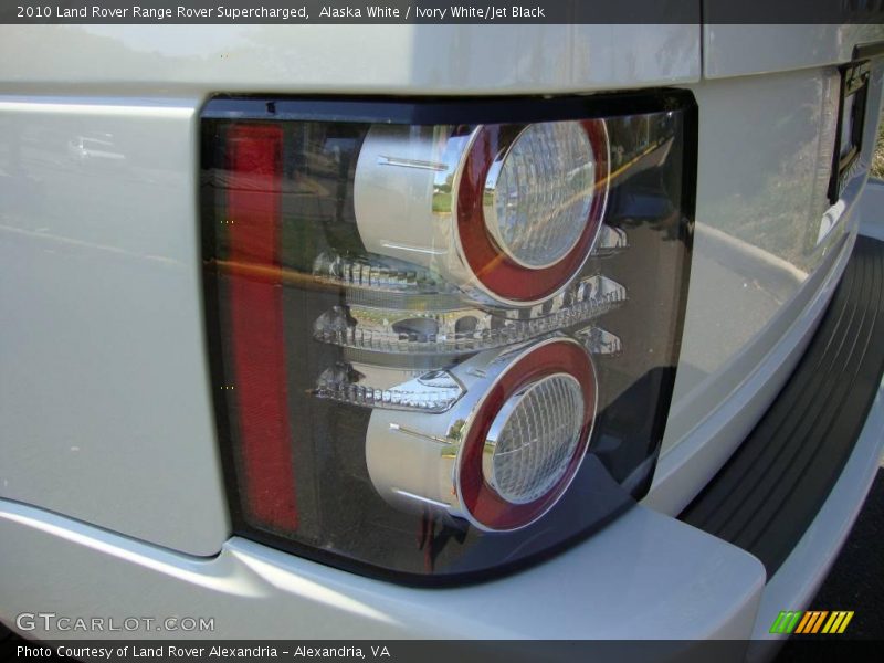 Alaska White / Ivory White/Jet Black 2010 Land Rover Range Rover Supercharged