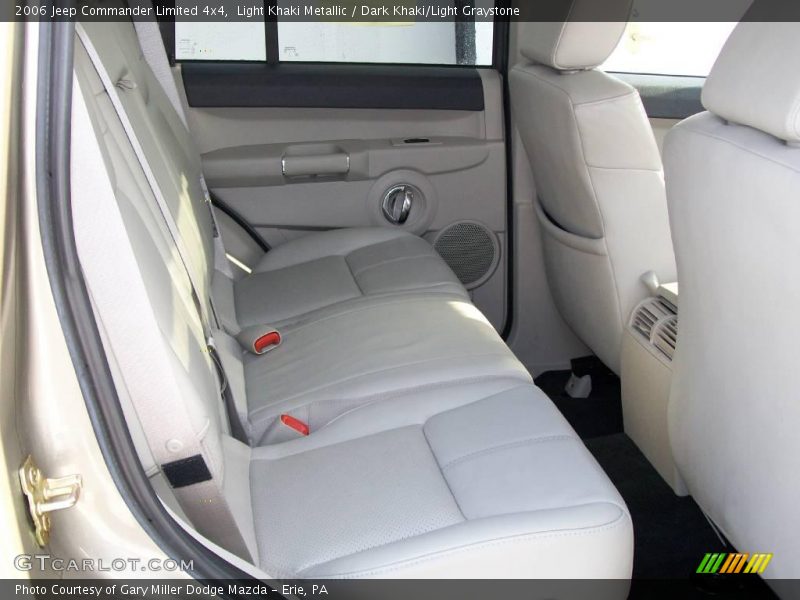 Light Khaki Metallic / Dark Khaki/Light Graystone 2006 Jeep Commander Limited 4x4