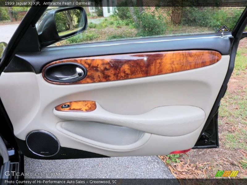 Anthracite Pearl / Oatmeal 1999 Jaguar XJ XJR
