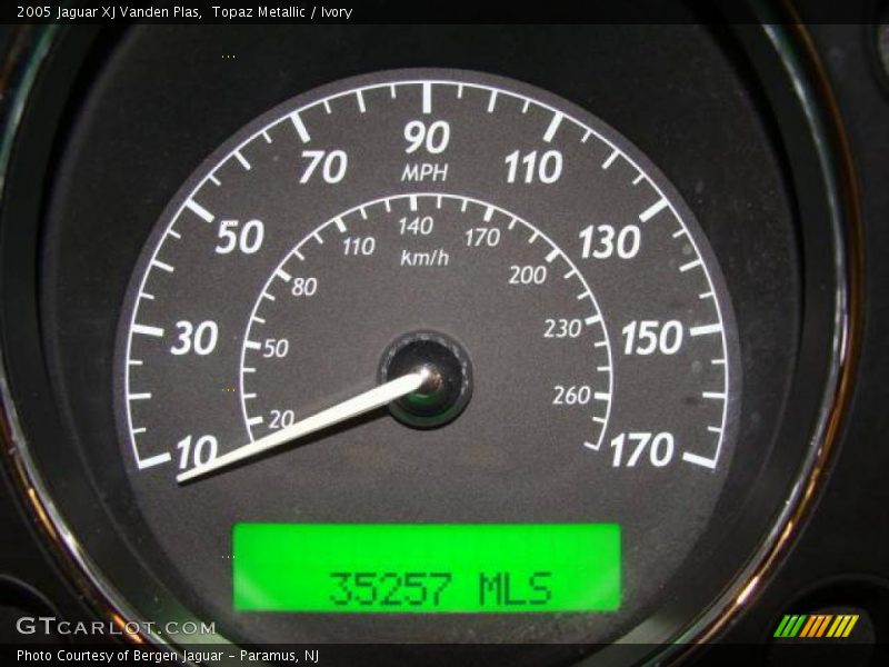Topaz Metallic / Ivory 2005 Jaguar XJ Vanden Plas