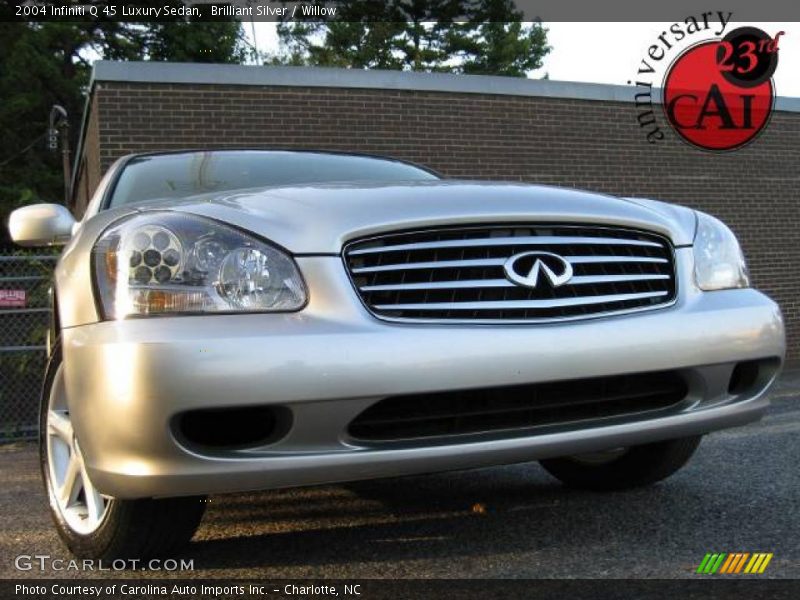 Brilliant Silver / Willow 2004 Infiniti Q 45 Luxury Sedan