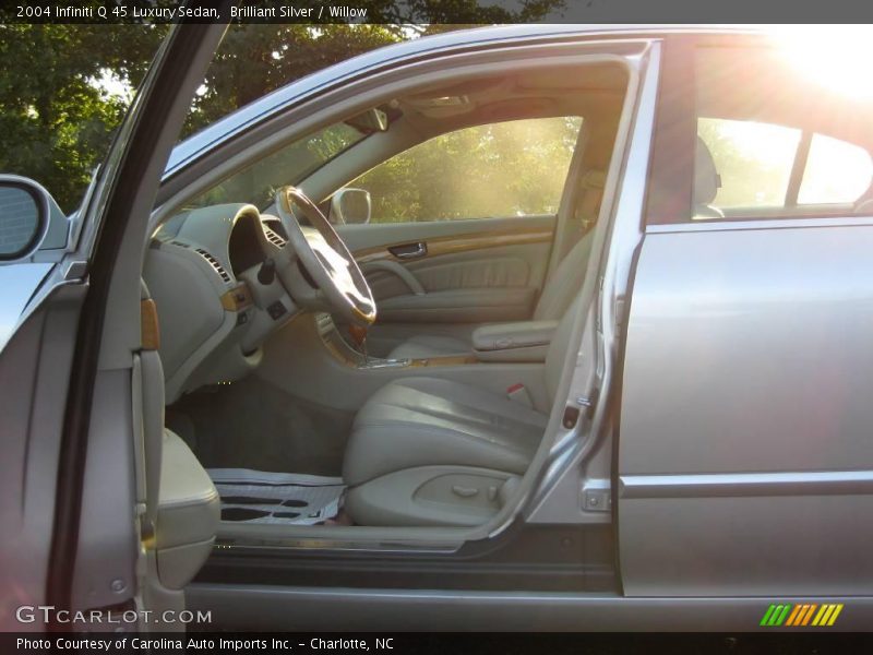 Brilliant Silver / Willow 2004 Infiniti Q 45 Luxury Sedan