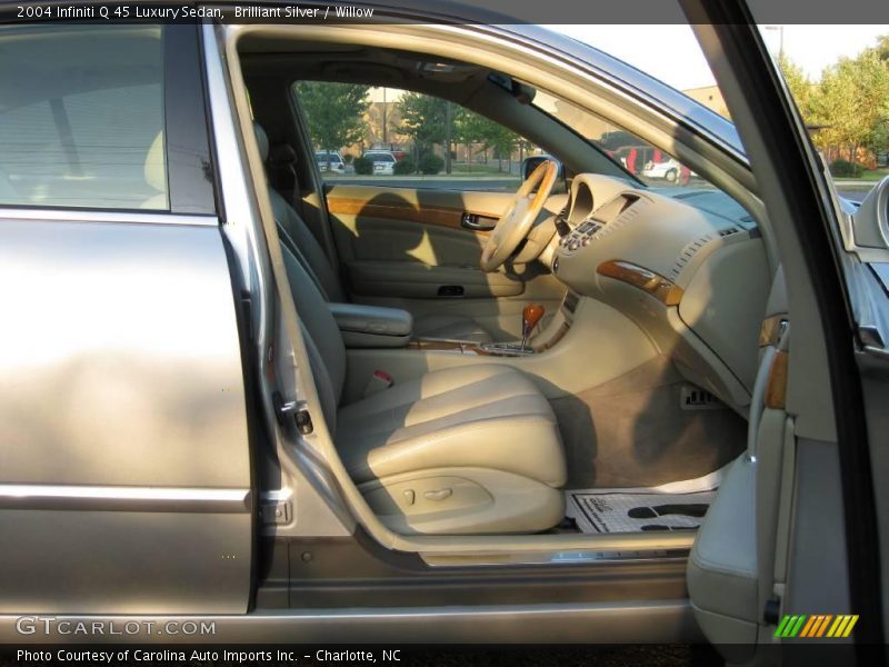 Brilliant Silver / Willow 2004 Infiniti Q 45 Luxury Sedan