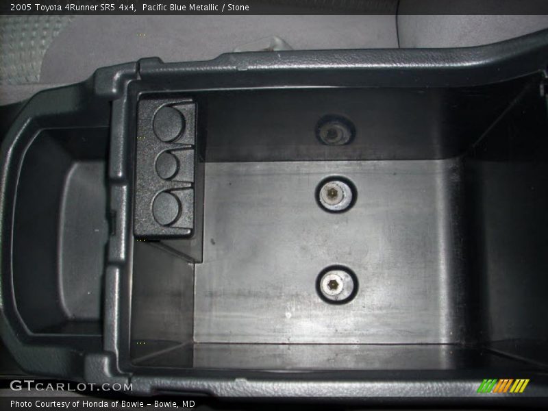 Pacific Blue Metallic / Stone 2005 Toyota 4Runner SR5 4x4