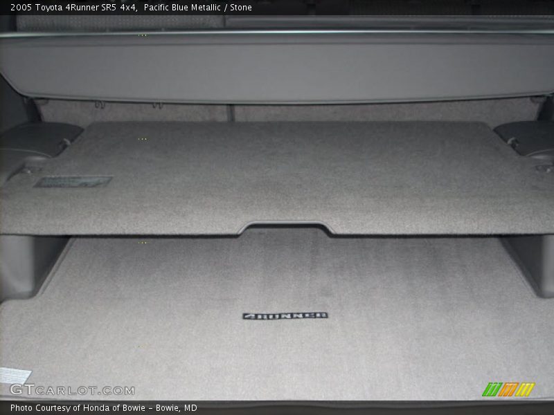 Pacific Blue Metallic / Stone 2005 Toyota 4Runner SR5 4x4