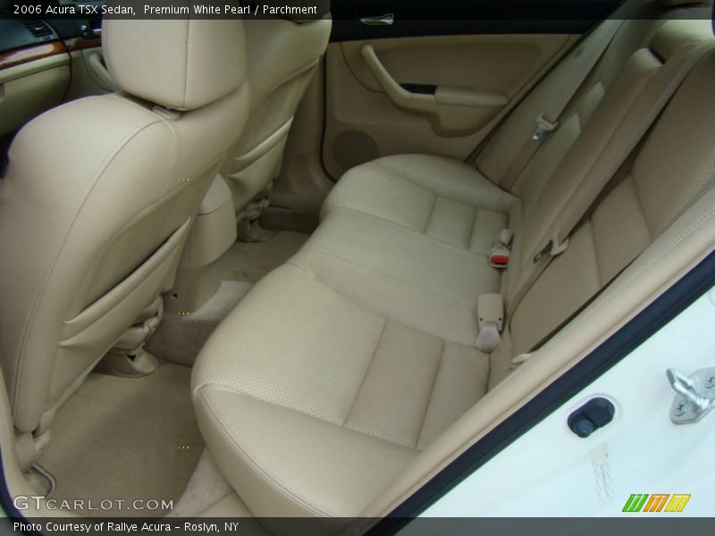 Premium White Pearl / Parchment 2006 Acura TSX Sedan