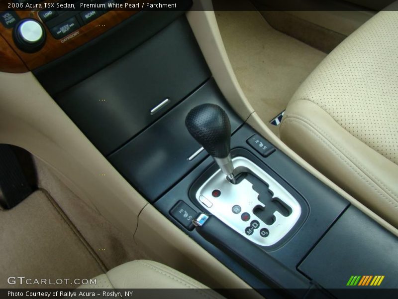 Premium White Pearl / Parchment 2006 Acura TSX Sedan