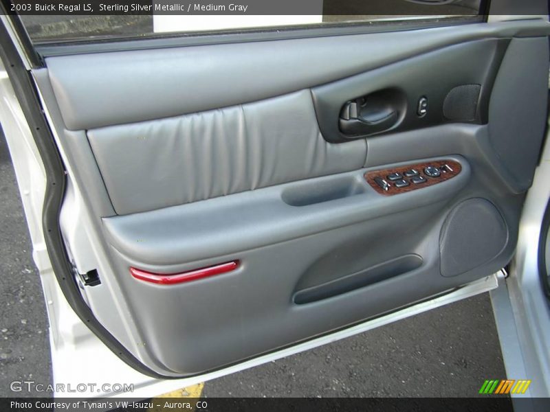 Sterling Silver Metallic / Medium Gray 2003 Buick Regal LS