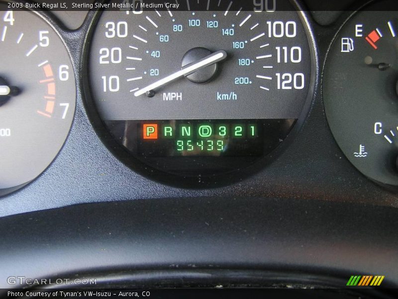 Sterling Silver Metallic / Medium Gray 2003 Buick Regal LS