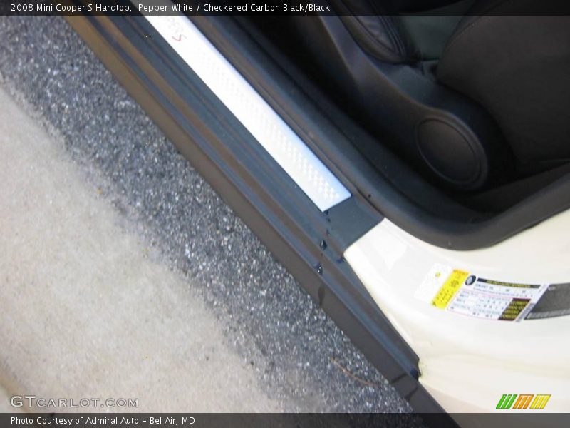 Pepper White / Checkered Carbon Black/Black 2008 Mini Cooper S Hardtop