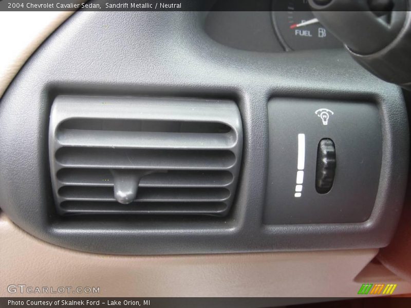 Sandrift Metallic / Neutral 2004 Chevrolet Cavalier Sedan