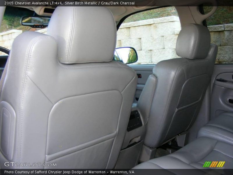 Silver Birch Metallic / Gray/Dark Charcoal 2005 Chevrolet Avalanche LT 4x4
