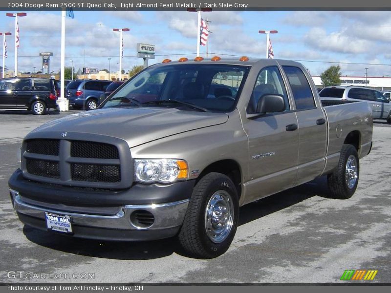 Light Almond Pearl Metallic / Dark Slate Gray 2004 Dodge Ram 2500 ST Quad Cab