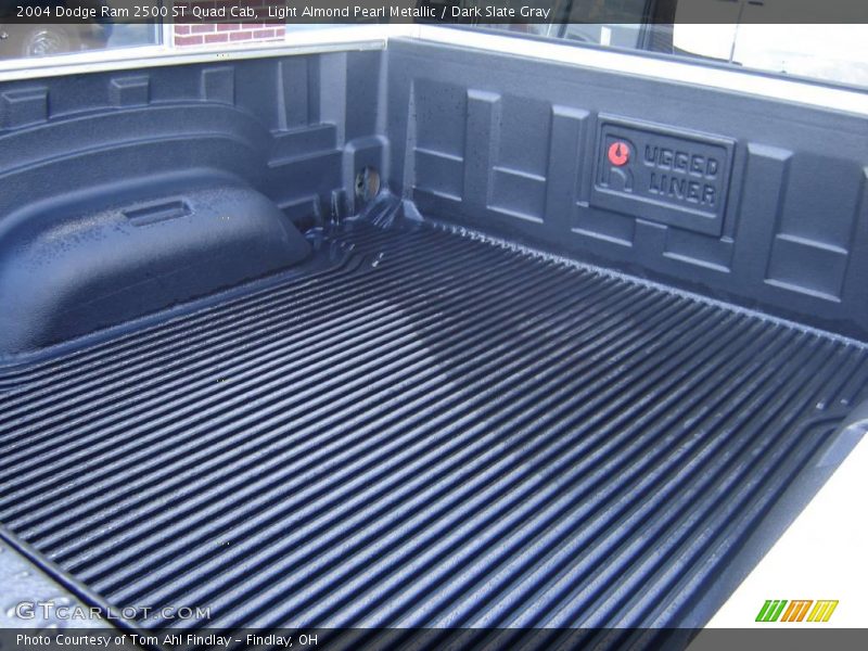Light Almond Pearl Metallic / Dark Slate Gray 2004 Dodge Ram 2500 ST Quad Cab