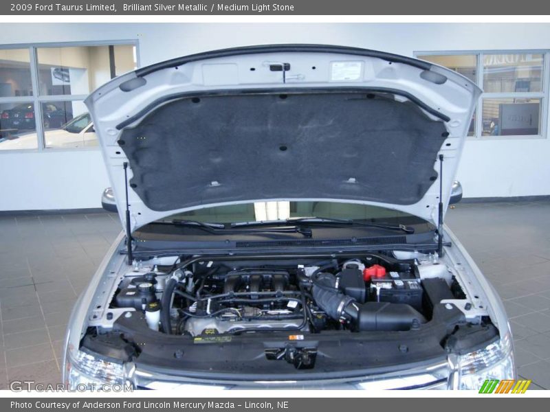 Brilliant Silver Metallic / Medium Light Stone 2009 Ford Taurus Limited