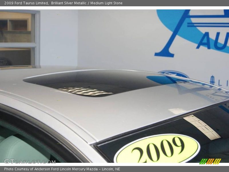 Brilliant Silver Metallic / Medium Light Stone 2009 Ford Taurus Limited