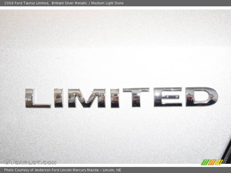 Brilliant Silver Metallic / Medium Light Stone 2009 Ford Taurus Limited
