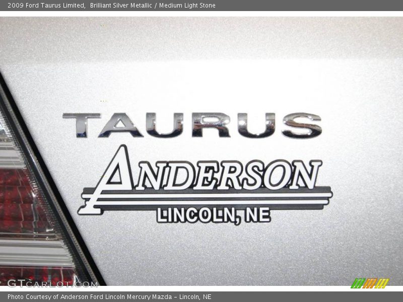 Brilliant Silver Metallic / Medium Light Stone 2009 Ford Taurus Limited