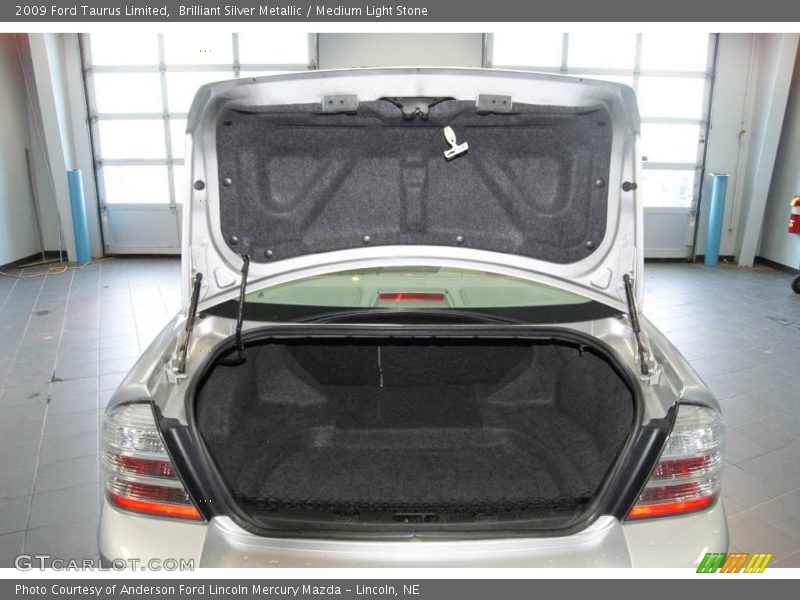 Brilliant Silver Metallic / Medium Light Stone 2009 Ford Taurus Limited