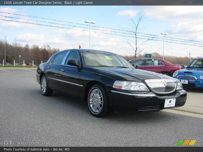 Black / Light Camel 2006 Lincoln Town Car Designer Series