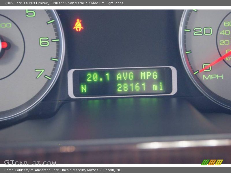 Brilliant Silver Metallic / Medium Light Stone 2009 Ford Taurus Limited