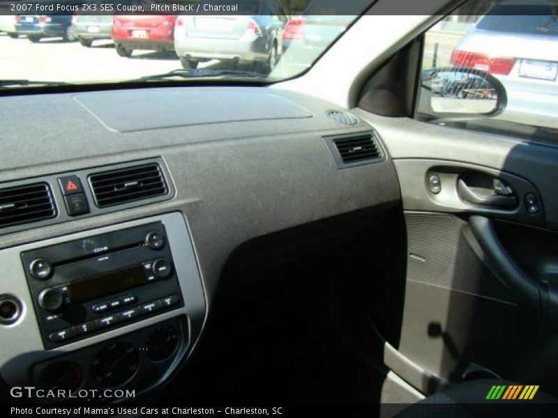 Pitch Black / Charcoal 2007 Ford Focus ZX3 SES Coupe