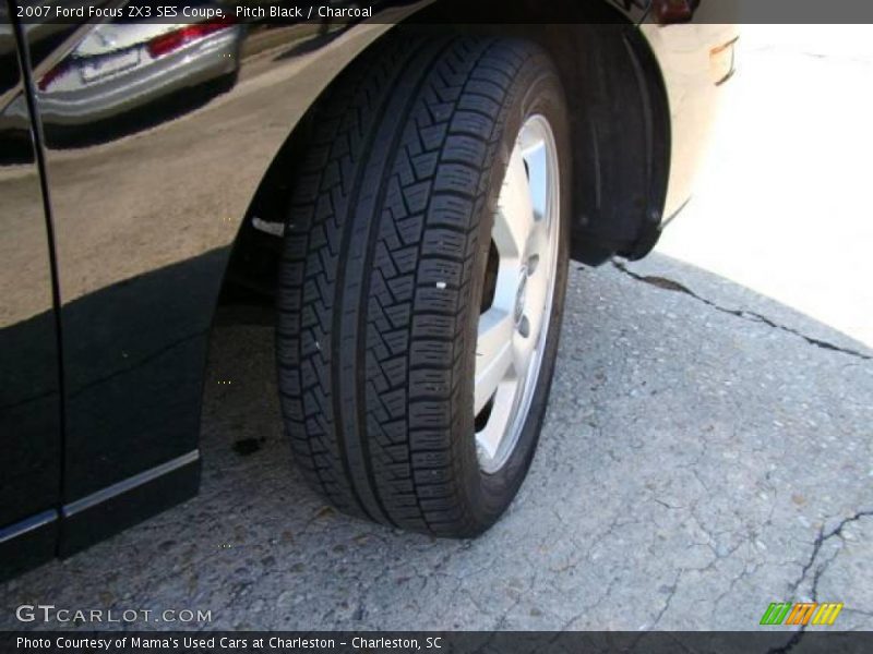 Pitch Black / Charcoal 2007 Ford Focus ZX3 SES Coupe