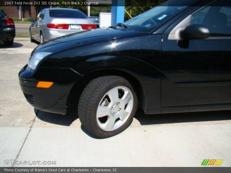 Pitch Black / Charcoal 2007 Ford Focus ZX3 SES Coupe