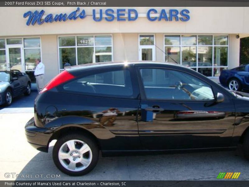 Pitch Black / Charcoal 2007 Ford Focus ZX3 SES Coupe