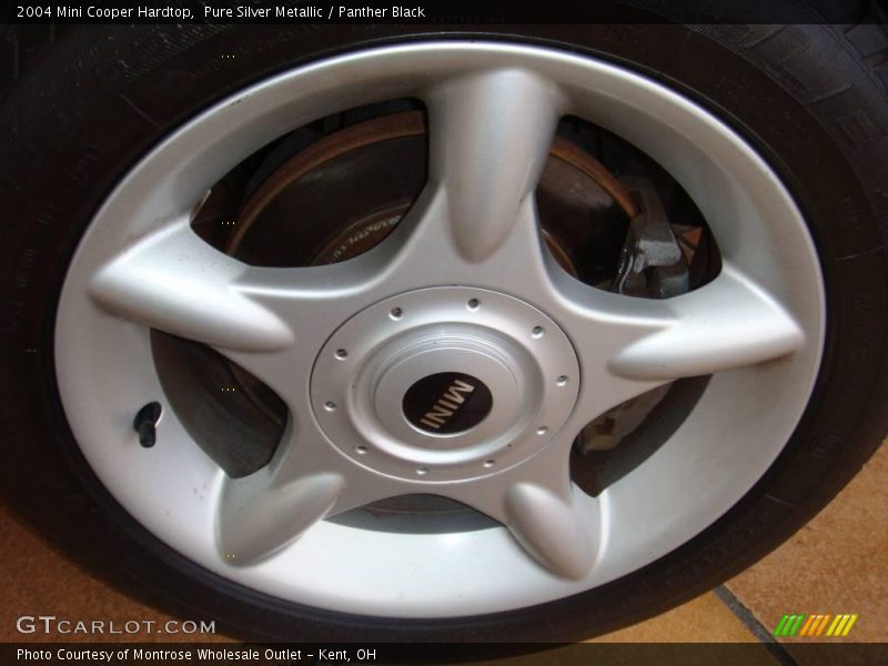 Pure Silver Metallic / Panther Black 2004 Mini Cooper Hardtop
