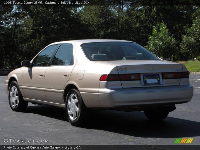Cashmere Beige Metallic / Oak 1998 Toyota Camry LE V6