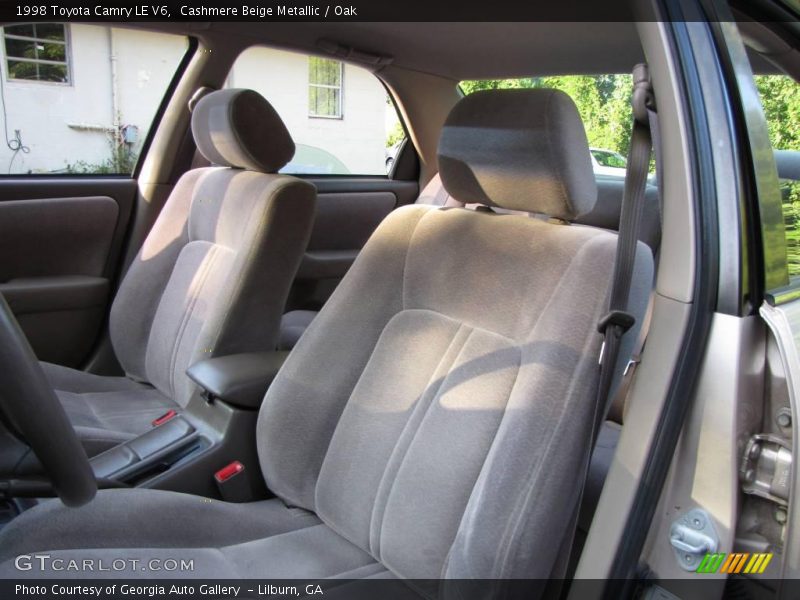 Cashmere Beige Metallic / Oak 1998 Toyota Camry LE V6