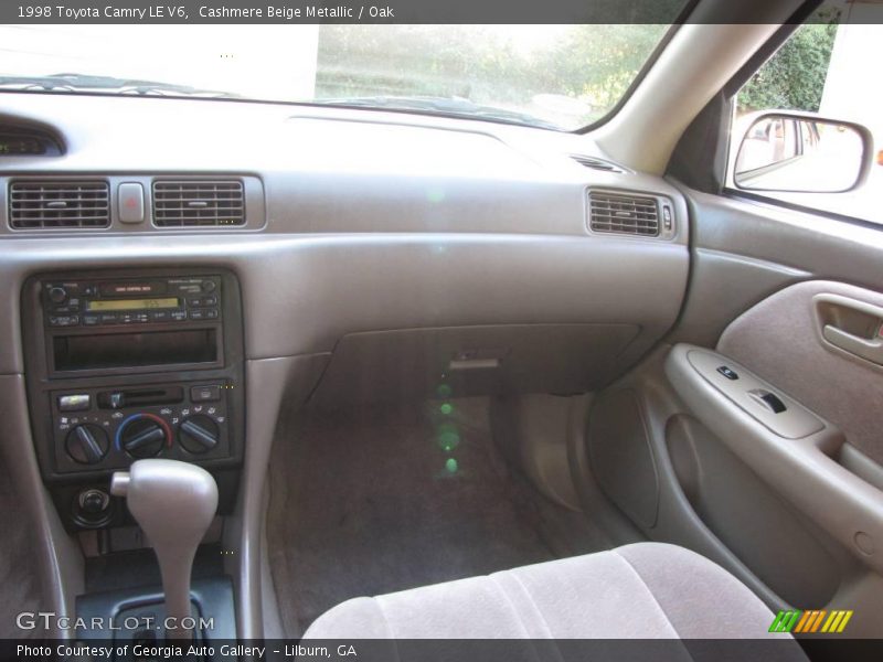 Cashmere Beige Metallic / Oak 1998 Toyota Camry LE V6