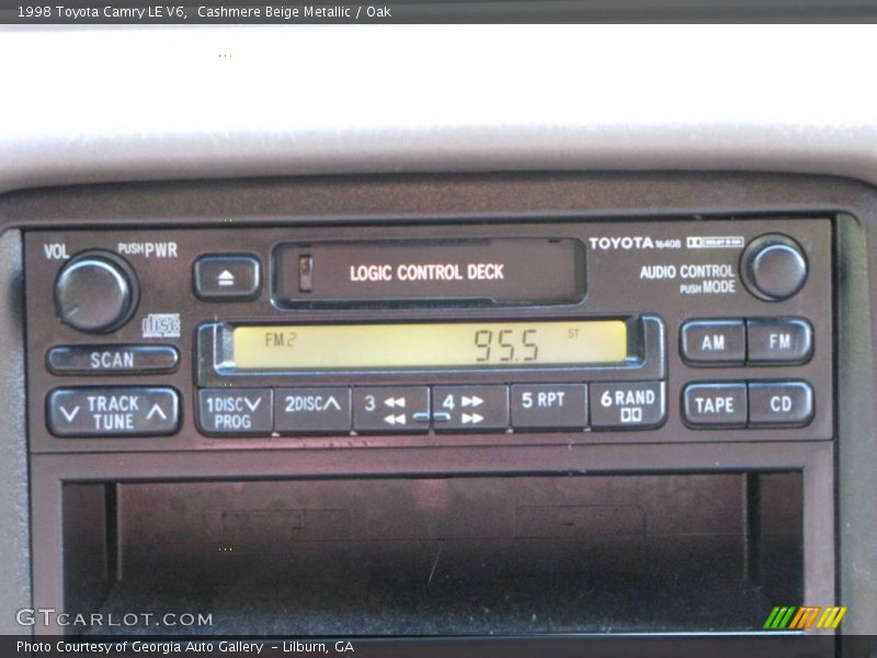 Cashmere Beige Metallic / Oak 1998 Toyota Camry LE V6