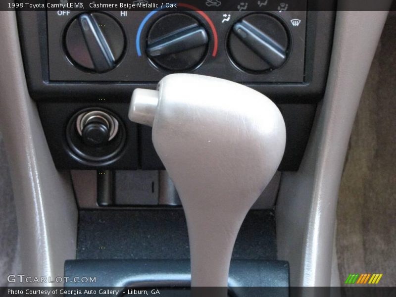 Cashmere Beige Metallic / Oak 1998 Toyota Camry LE V6
