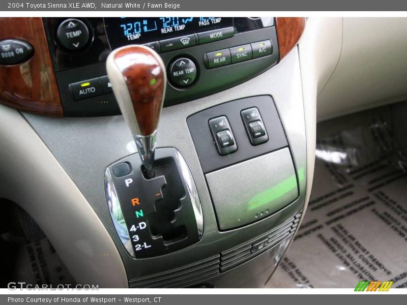 Natural White / Fawn Beige 2004 Toyota Sienna XLE AWD